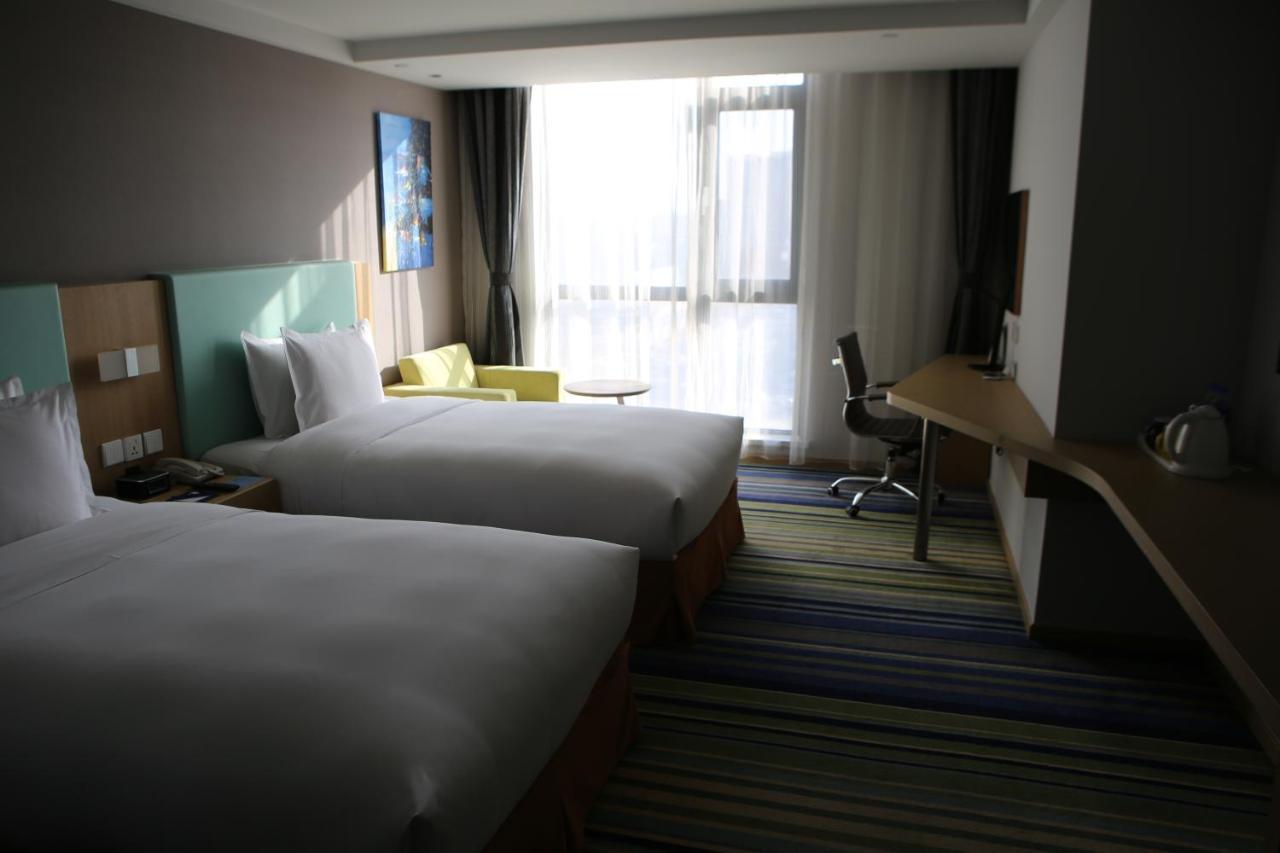 Holiday Inn Express Yingkou Onelong Plaza By Ihg Gaizhou Eksteriør bilde