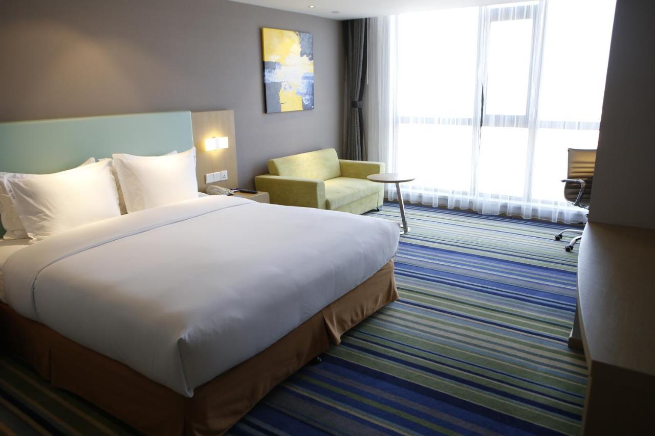 Holiday Inn Express Yingkou Onelong Plaza By Ihg Gaizhou Eksteriør bilde