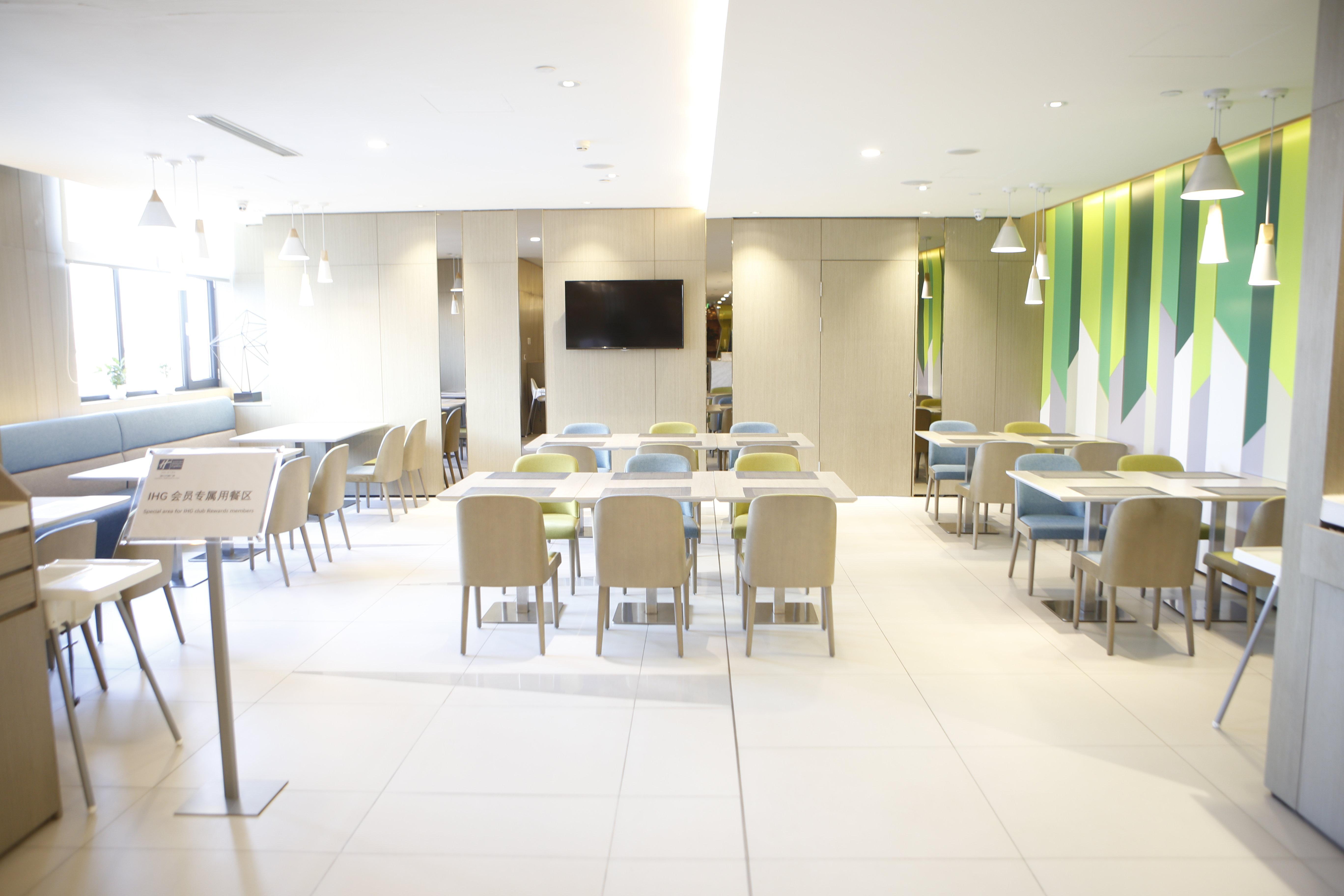 Holiday Inn Express Yingkou Onelong Plaza By Ihg Gaizhou Eksteriør bilde