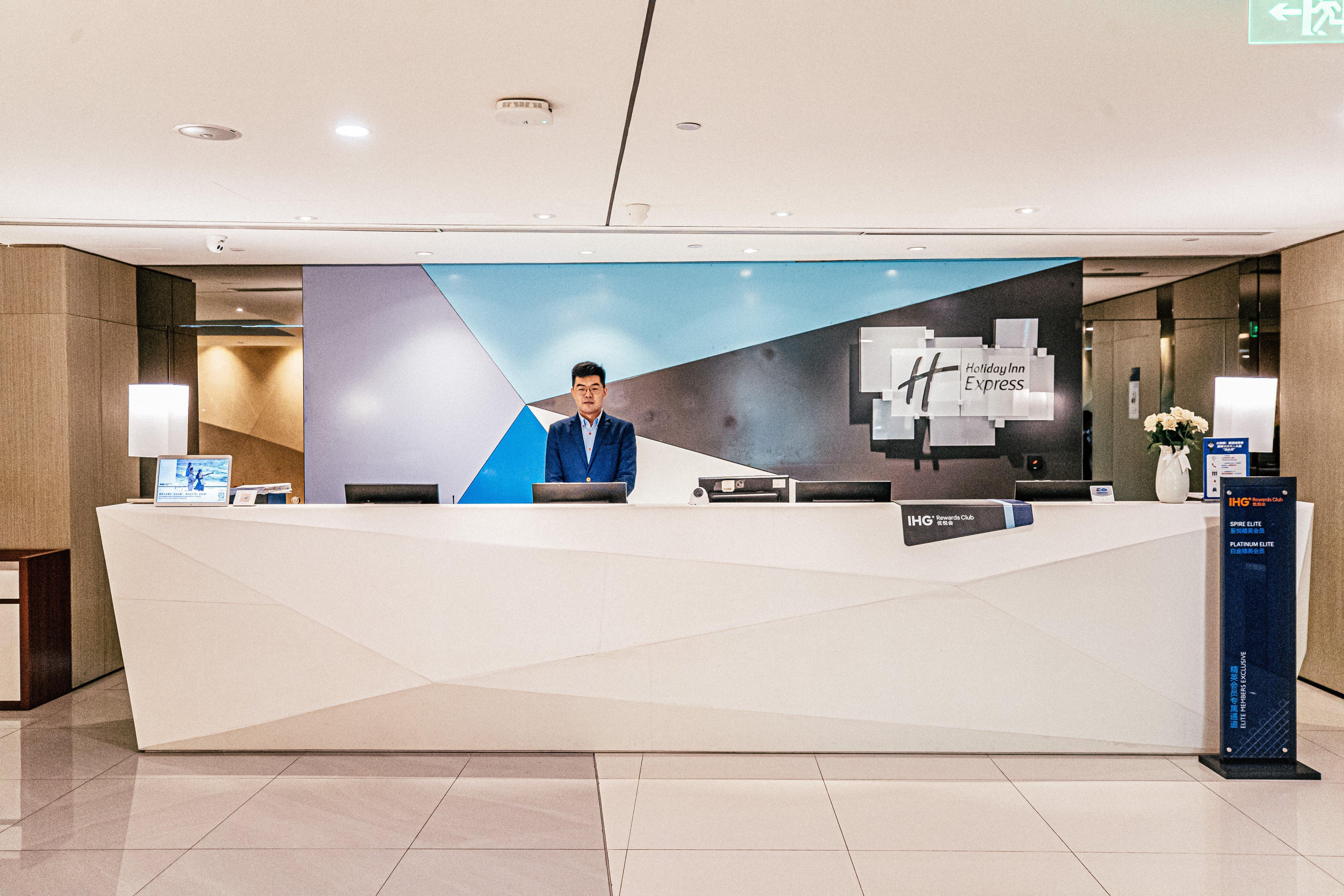 Holiday Inn Express Yingkou Onelong Plaza By Ihg Gaizhou Eksteriør bilde